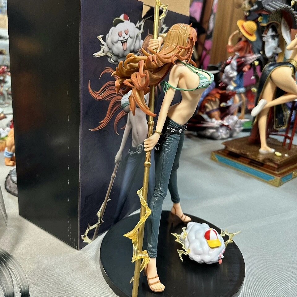 One Piece Nami Figure 37cm / 14.5 inch